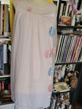 Vintage Pink Nightie Slipdress, Lined, flowers, bows. Size S
